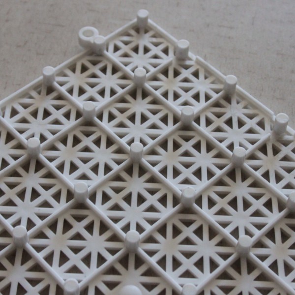 Plastik Yer Karosu 25*25